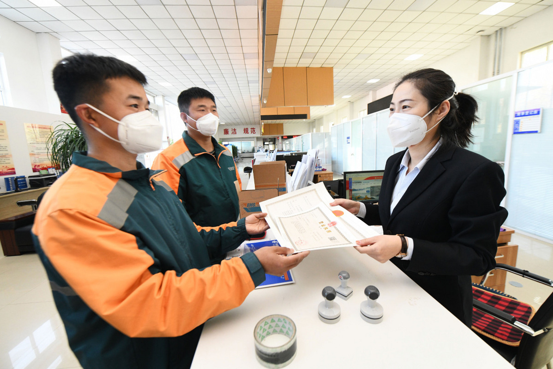 证券公司工作怎么样(证券公司工作怎么样上班待遇好不好) 证券公司工作怎么样(证券公司工作怎么样上班待遇好不好)